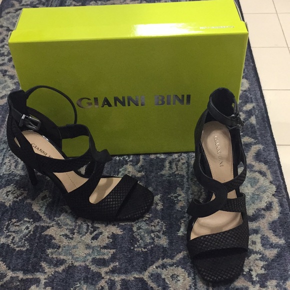 Gianni Bini Shoes - GIANNI BINI Sandals size 7